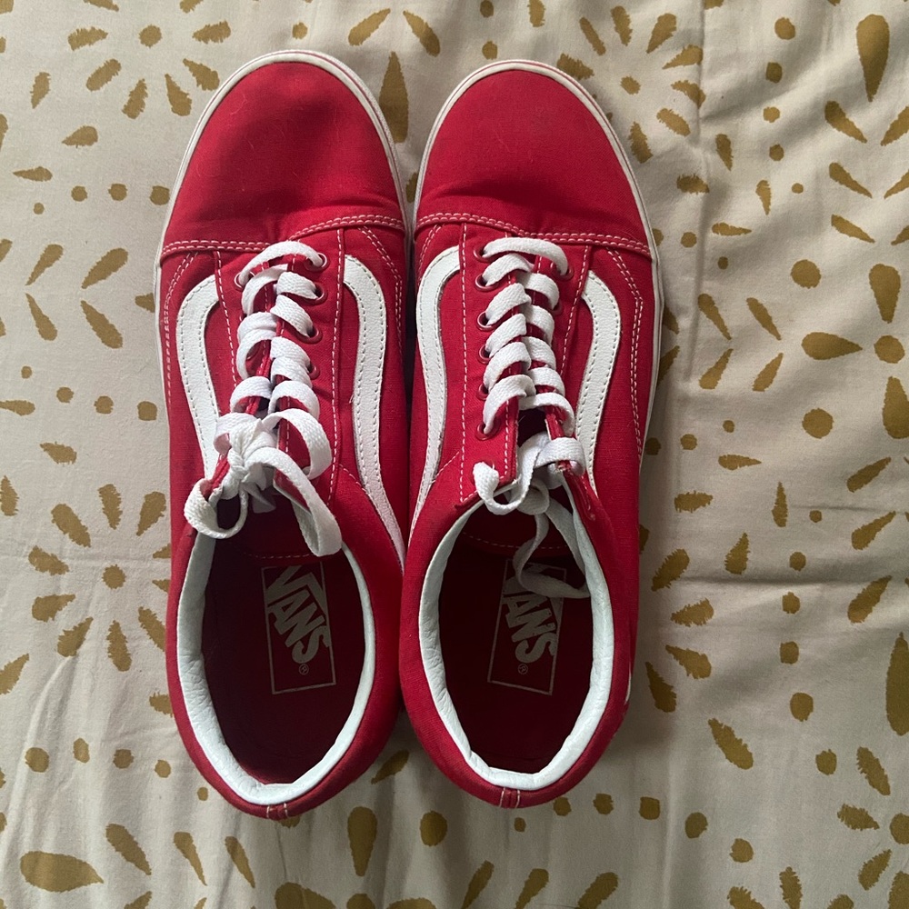 Red Vans Old Skool